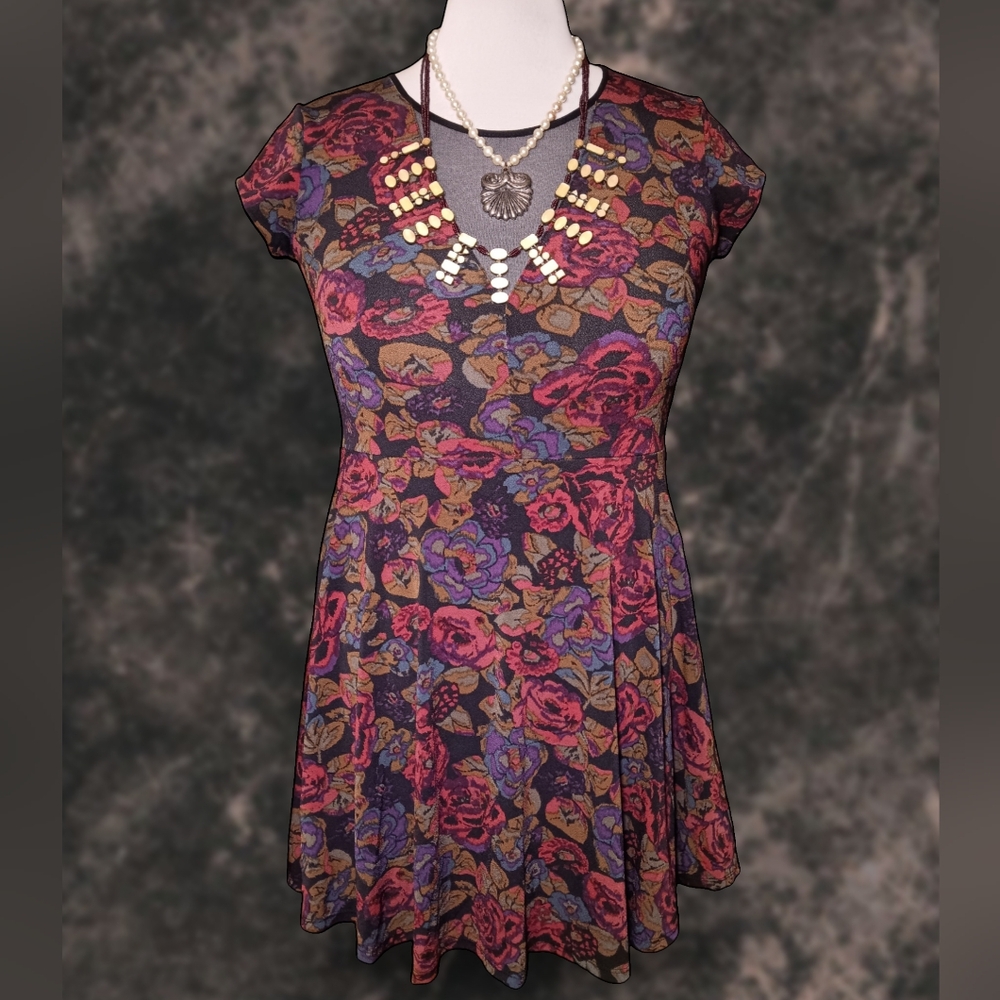 Floral 90s Style Dress by Kimchi Blue from UO Size Small